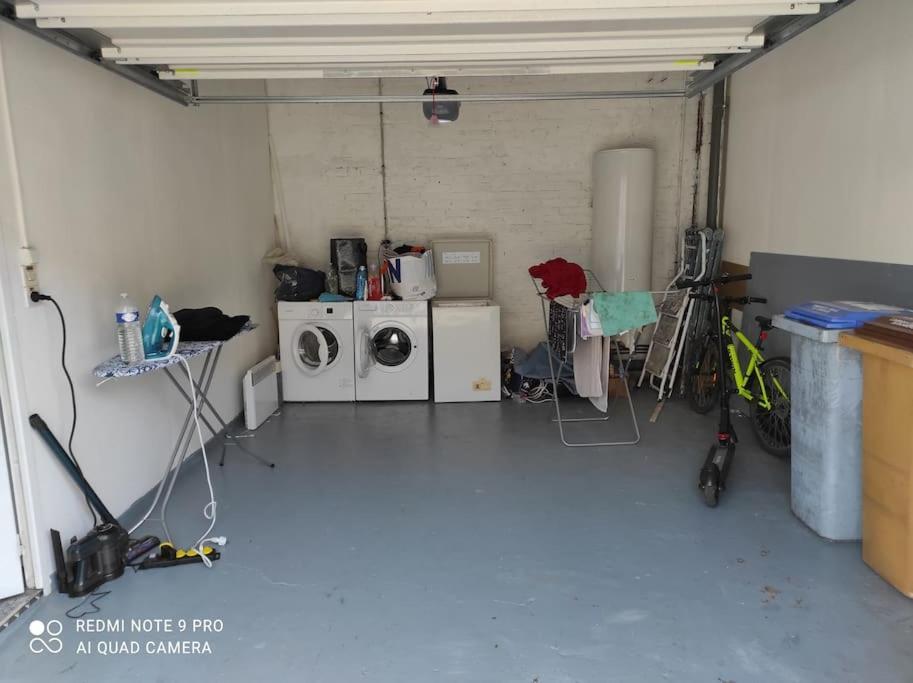 38 Maison Entiere,Place De Parking Et Garage Pour Moto Velo A La Demande Dunkirk Exterior foto